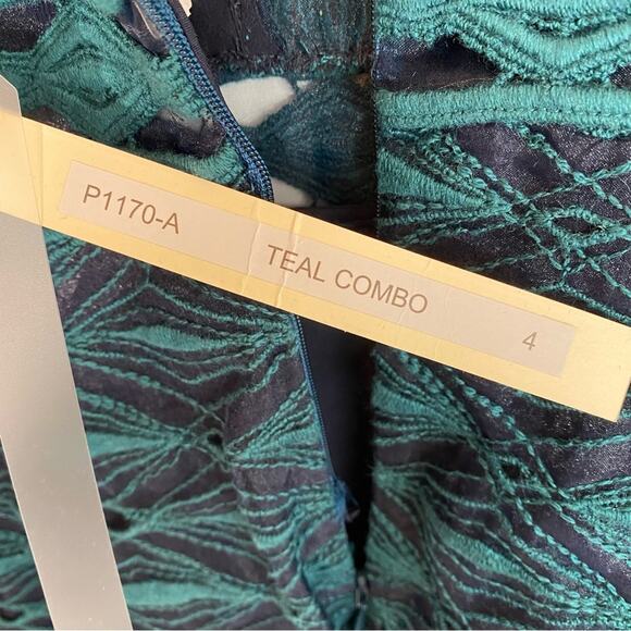 JONATHAN SIMKHAI Illusion Cut-Out Embroidered Sleeveless Midi Dress with Pockets - Picture 12 of 13